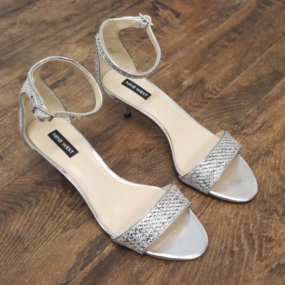 nine west leisa silver